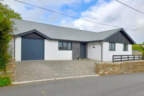 Kevean, Trecarne, Road From Junction South West Of Common Moor To Fore Street, Liskeard PL14 5EF