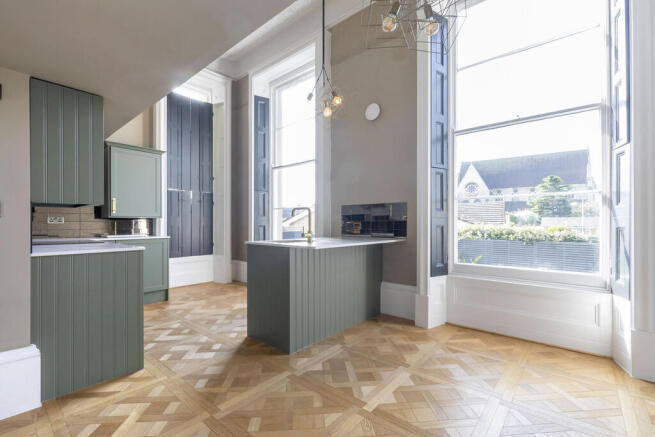 Pittiville Circus...