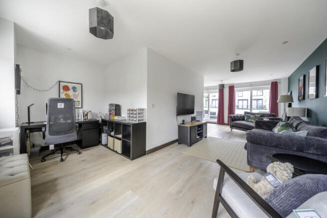 1326888-11-6880e3...