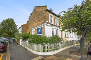 14, Spencer Road, London W3 6DW