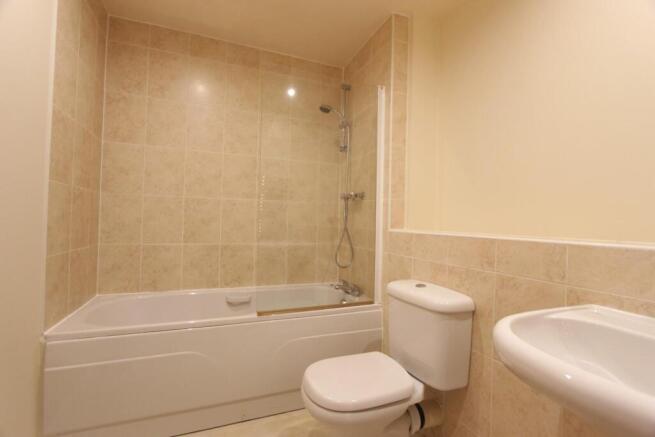 1 bed Flat to rent Image 4