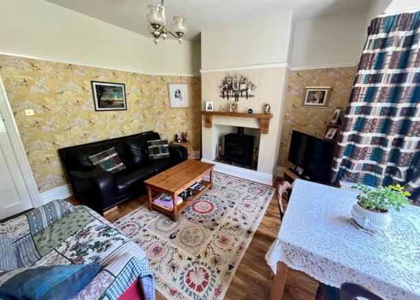3 bed Detached Bungalow for sale Image 4