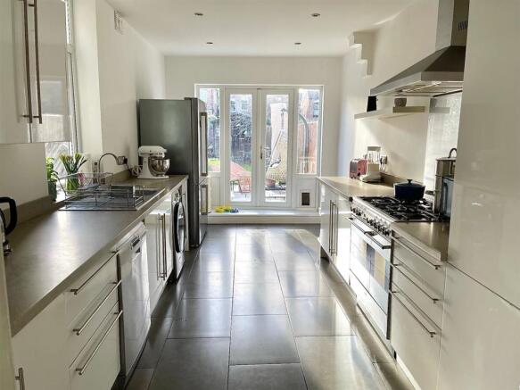 Spacious Kitchen