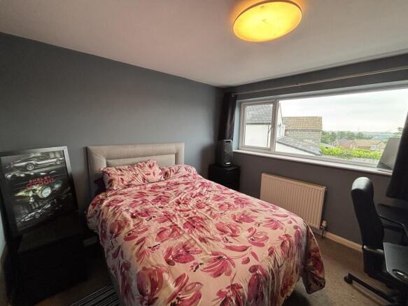 4 bed Detached for sale Image 12