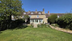 2 The Old Farm House, Wrightons Hill, Brackley NN13 5UF