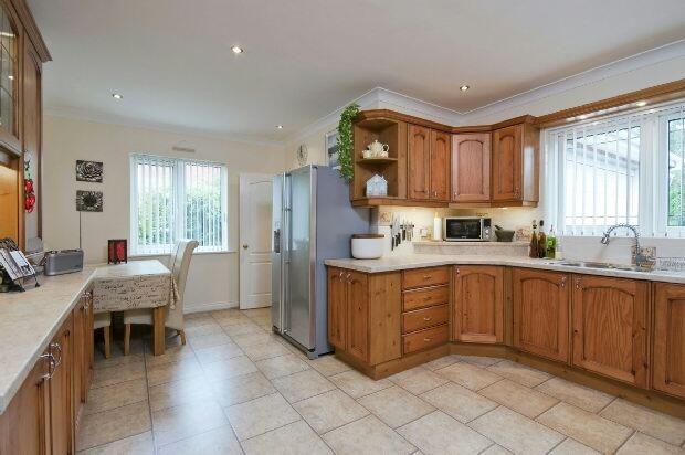 Kitchen/Breakfast Ro