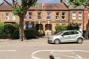 19, Hawarden Road, London E17 6NS