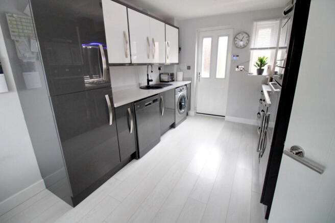 Kitchen 1