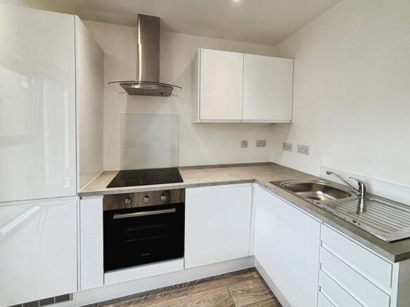 2 bed Flat to rent Image 4