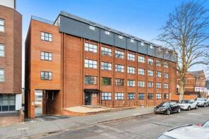 Flat 8, 8 12 Clarendon House, Station Road, Kettering NN15 7FE