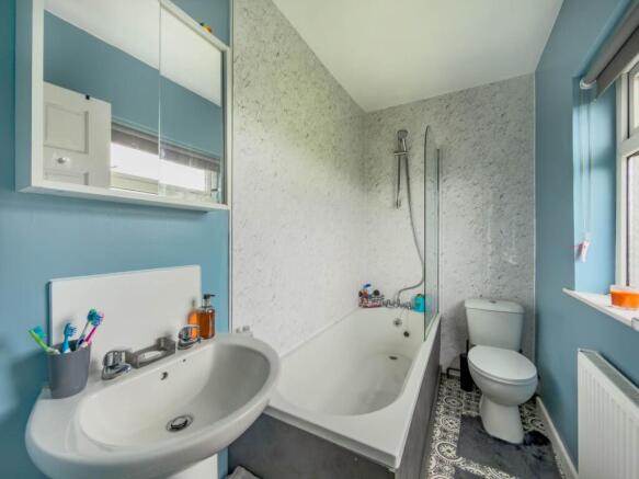 2 bed Terraced for sale Image 11