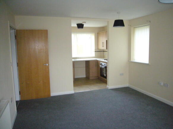 1 bed Apartment to rent Image 6
