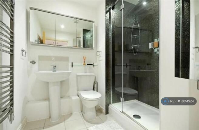 En-Suit Bathroom