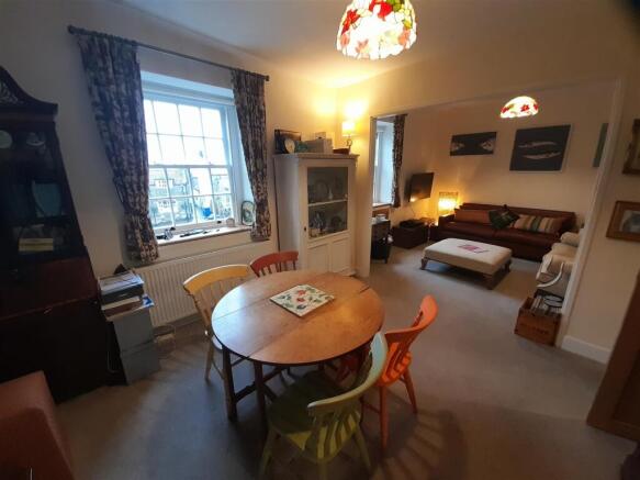 1 bed House for sale Image 8