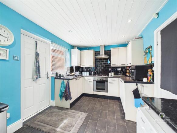 Kitchen Pic 1
