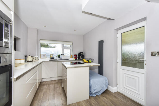 3 bed Semi-Detached for sale Image 8