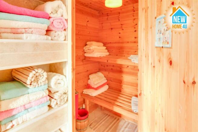 SAUNA: