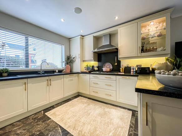 19 Victoria Court - Kitchen (2)
