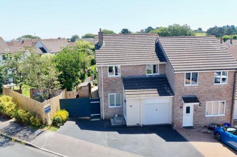 Polmennor Road, Falmouth, TR11