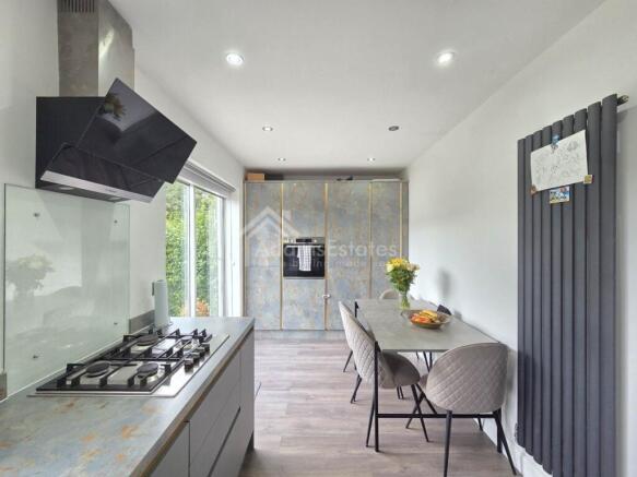 2 bed Semi-Detached for sale Image 5
