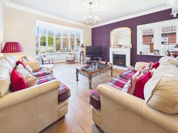 4 bed Detached for sale Image 7