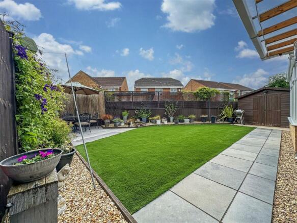 Beautifully Landscaped Garden 107