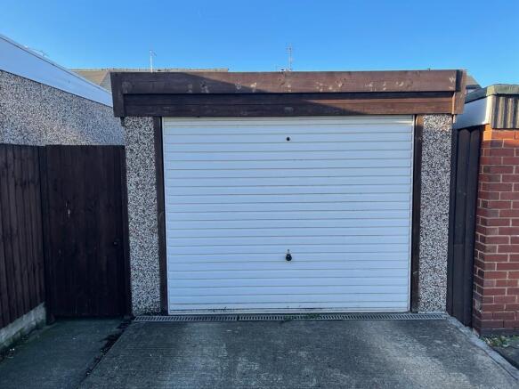 Garage.jpg