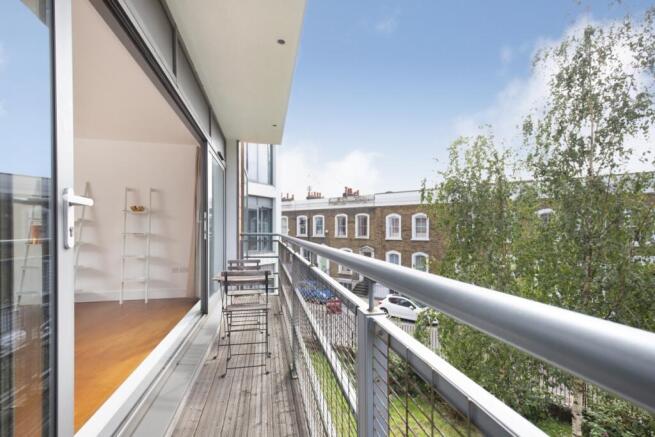 Peninsula Court -...