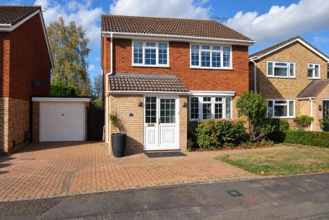 Dean Close, Aylesbury, Buckinghamshire, HP21