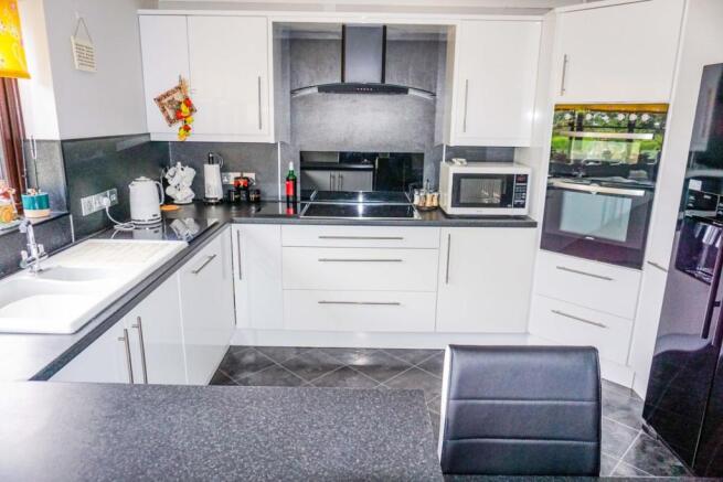 Kitchen/Breakfast