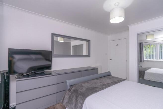 Bedroom 1 Alt