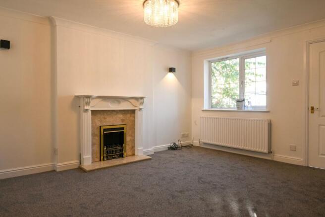 3 bed Semi-Detached to rent Image 6