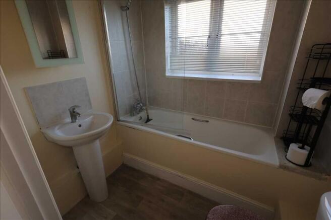 Telford Drive, Cippenham photo 5