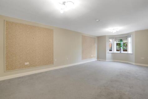 Outwood Lane, Chipstead, Coulsdon, CR5 3LU