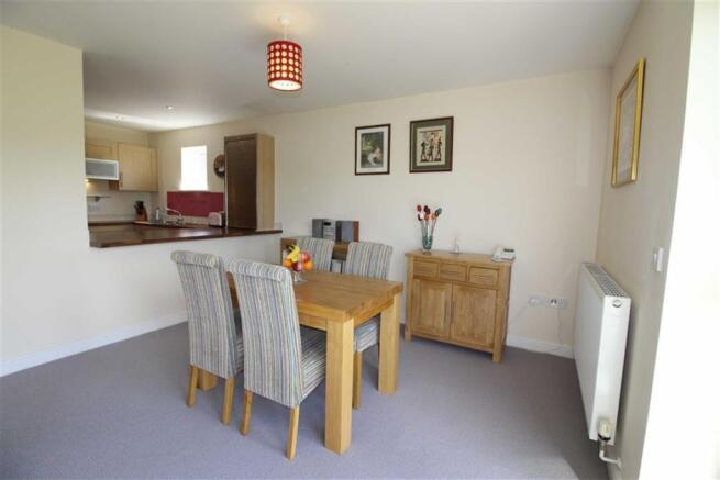 OPEN PLAN LOUNGE, DI