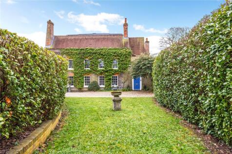 Rectory Gardens, Thatcham, Berkshire, RG19