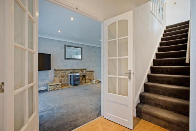 4 bed Detached for sale Image 12