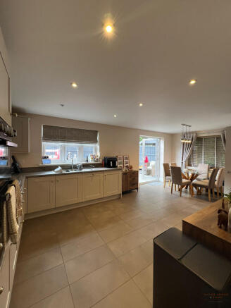 Clayton Ley Close, Alfreton, Derbyshire photo 4