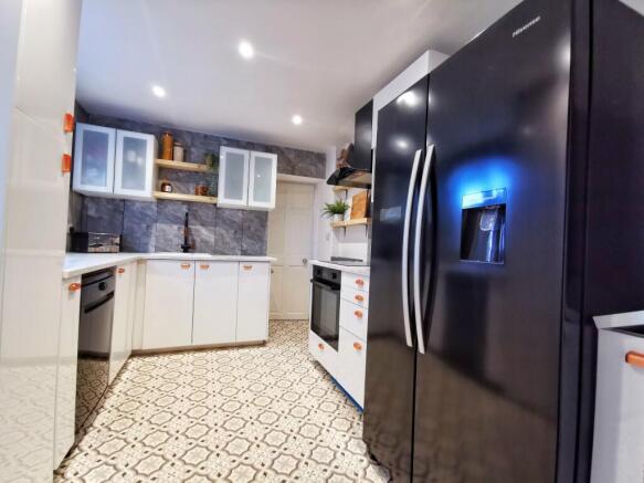 Kitchen 1