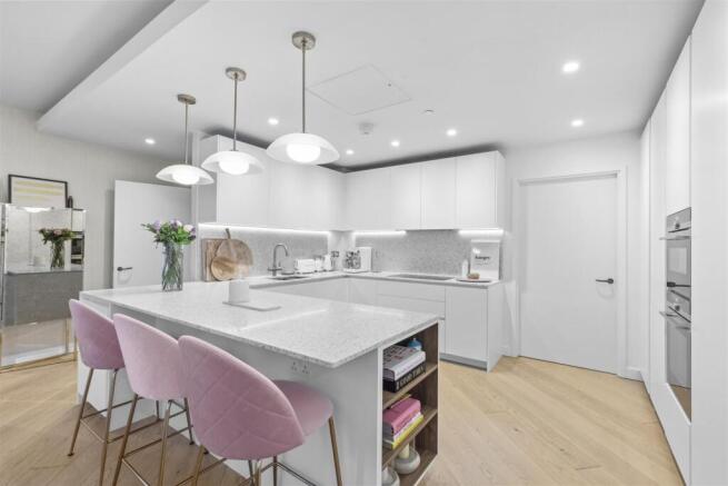 Apartment 402, 2 Wood Crescent, W12 7GJ-4.jpg