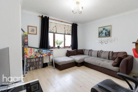 Dagnam Park Drive, Harold Hill