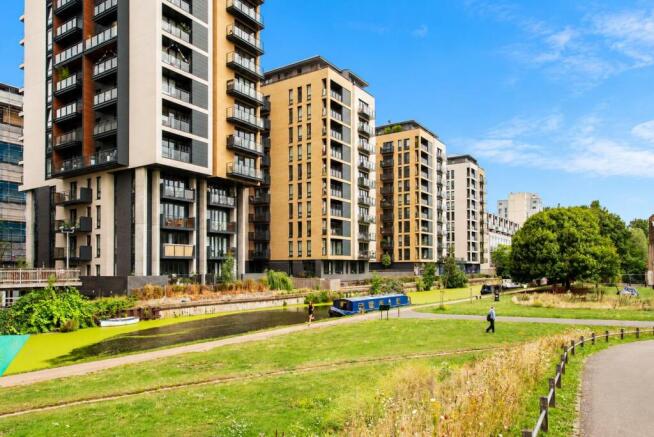 2-bed flat on Palmers Road, London, E2, £625,000