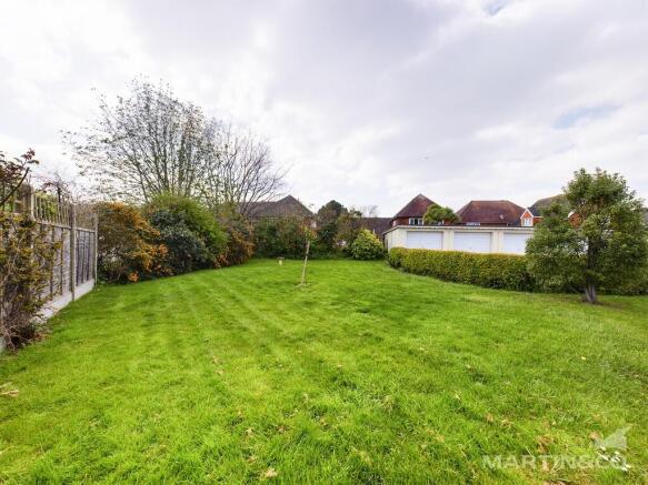 Bowling Green Close, Aldwick Bay Estate photo 4