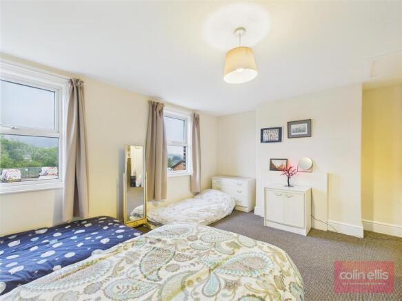 2 bed Terraced for sale Image 10