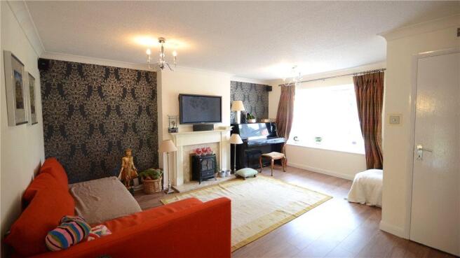 Lounge 3
