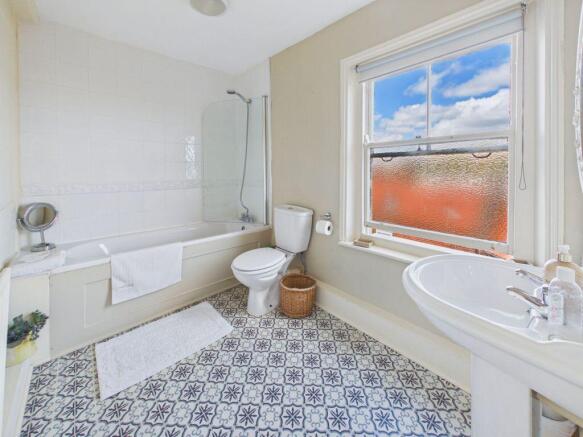 2 bed Cottage for sale Image 8