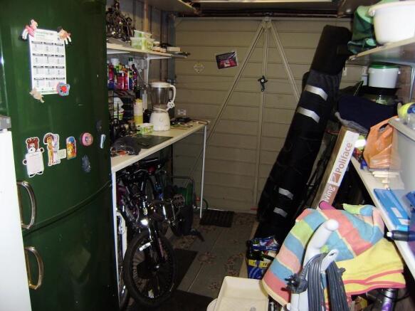 Garage/store