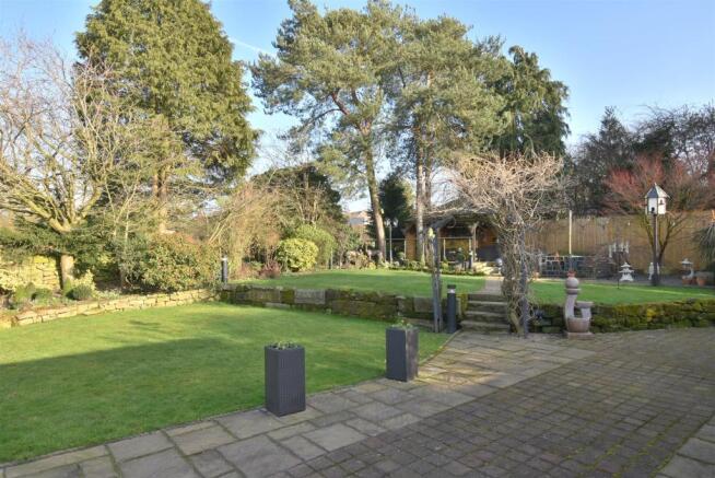 Private Landscaped Garden