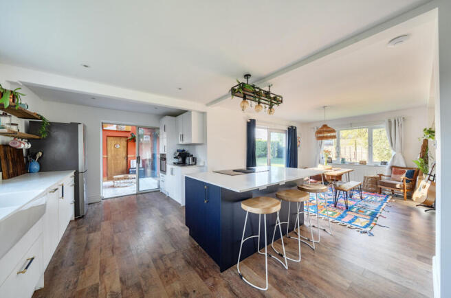 1415823-9-69a9565...