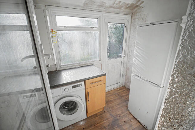 10 Gascoigne Road, New Addington, CR0 0NA photo 5